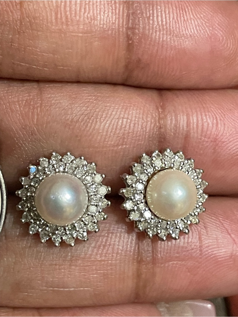 Real! 10kt Gold Diamonds & Pearl Earrings